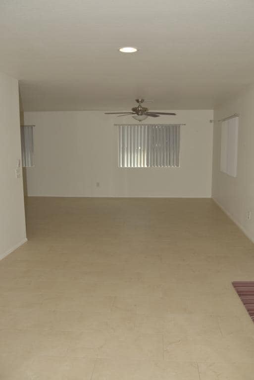 Building Photo - 13686 Sylvan Oaks St