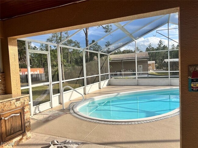 Building Photo - 3480 45th Ave NE