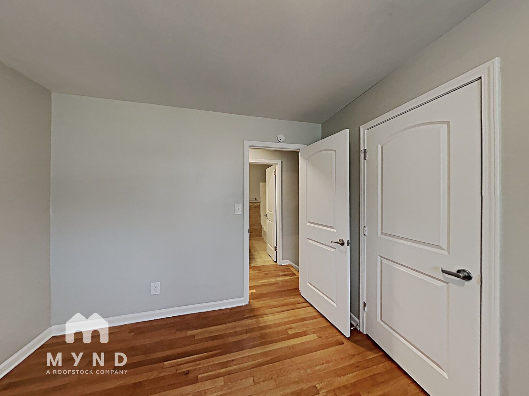 Building Photo - 3206 Amhurst Dr NW