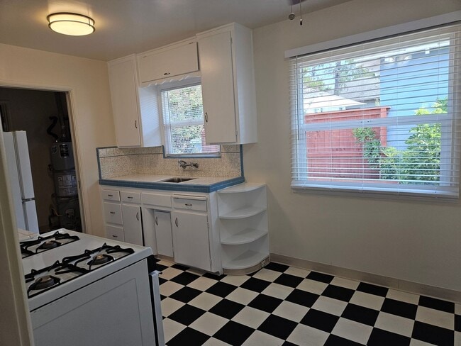 Interior Photo - 244 to 250 - Charming Retro Cottages