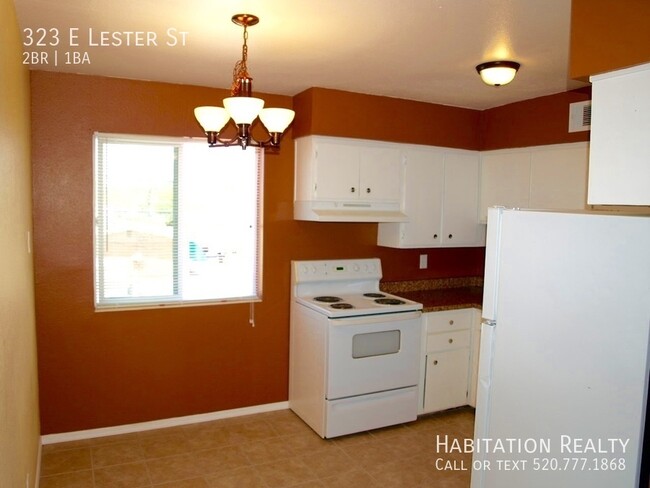 Building Photo - 2Bed/1Bath University Area, Triplex at Sug...