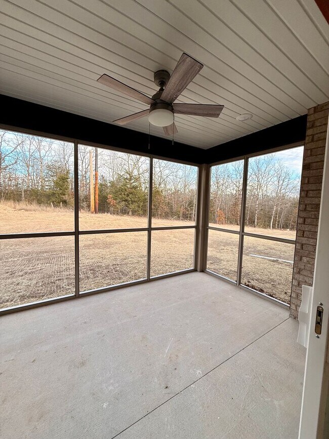 Building Photo - 1291-MF3-E