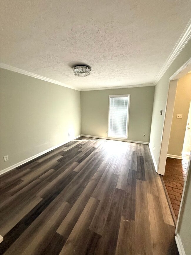 Building Photo - **3 Bed 2.5 Bath located off Vaughn Road ** Call 334-366-9198 to schedule a self tour