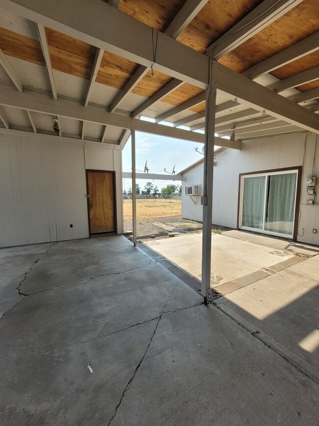 Building Photo - 207-209 Carswell Dr