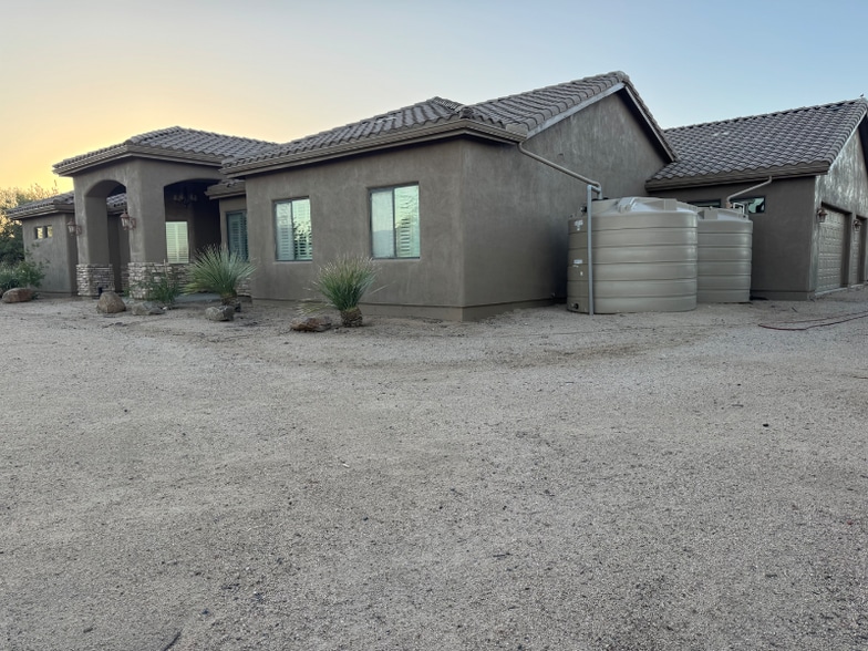 Primary Photo - 14032 E Cavedale Dr