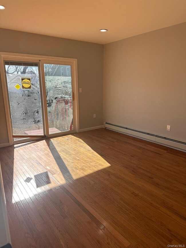 Building Photo - 237-34 Fairbury Ave