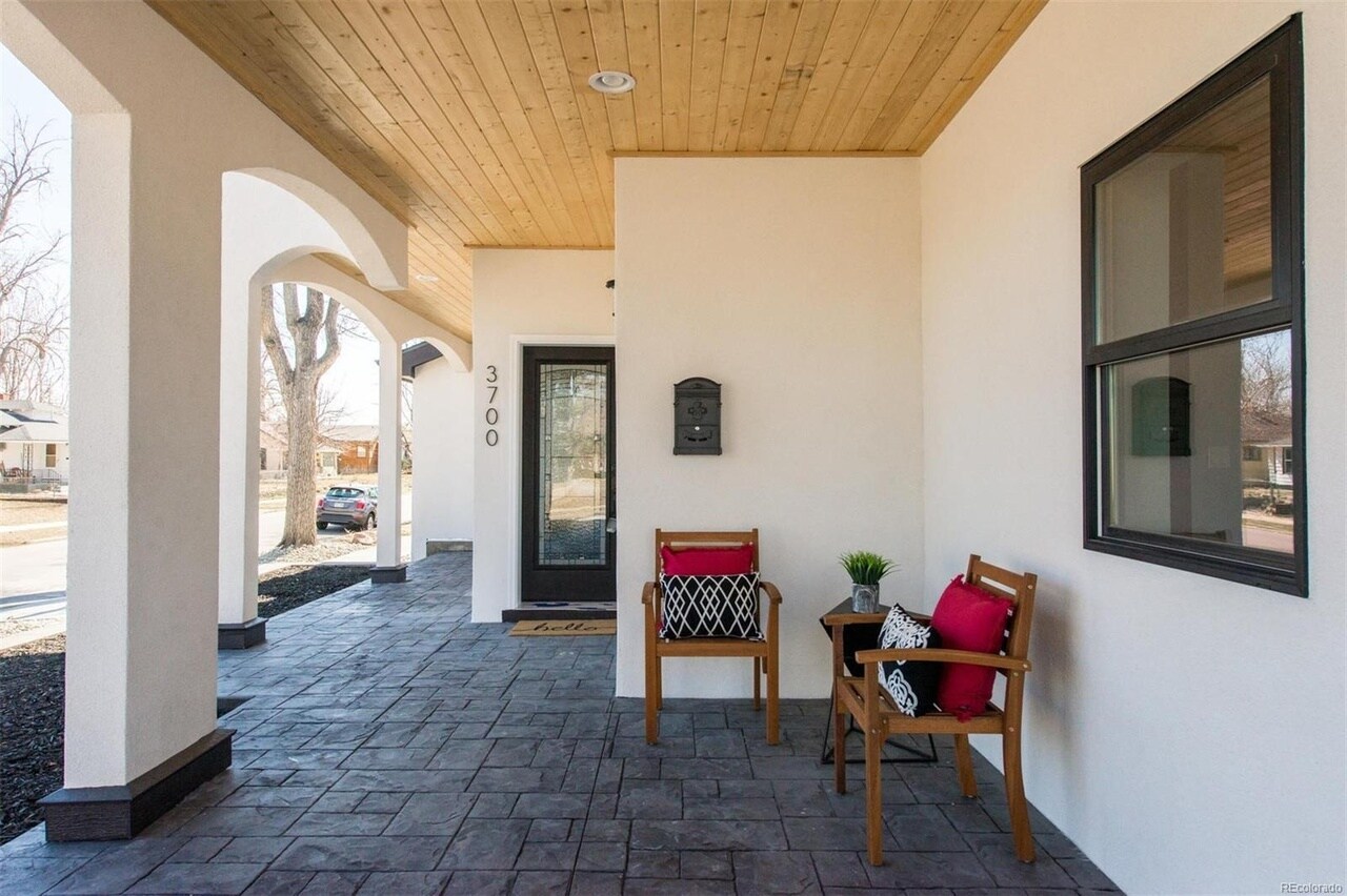 Building Photo - 3700 W 49th Ave