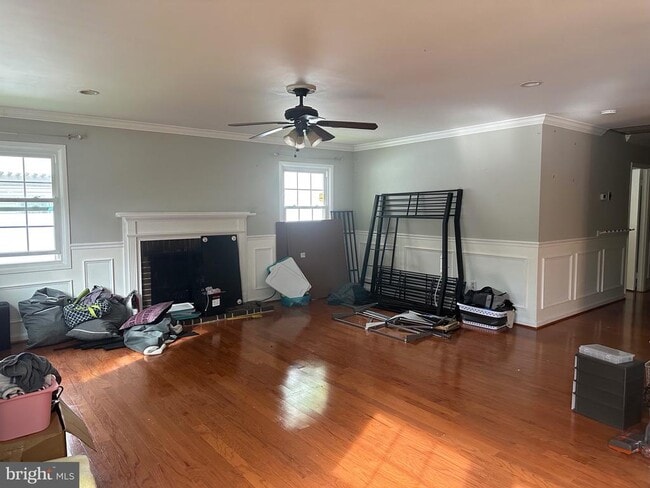 Building Photo - 4128 Point Hollow Ln
