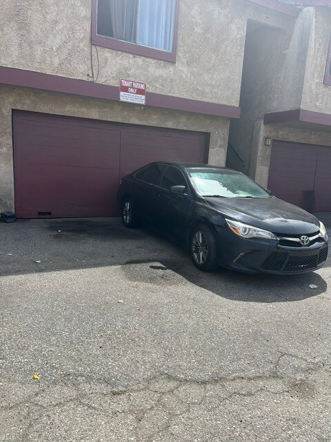 Building Photo - 16122 S Ainsworth St