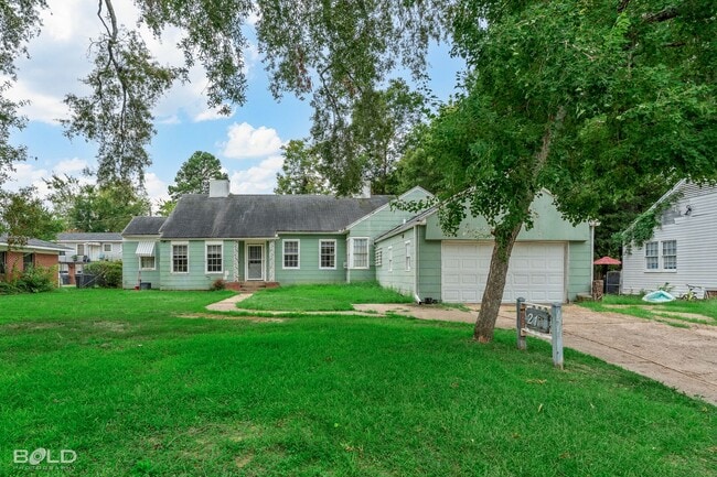 Building Photo - Home For Rent!