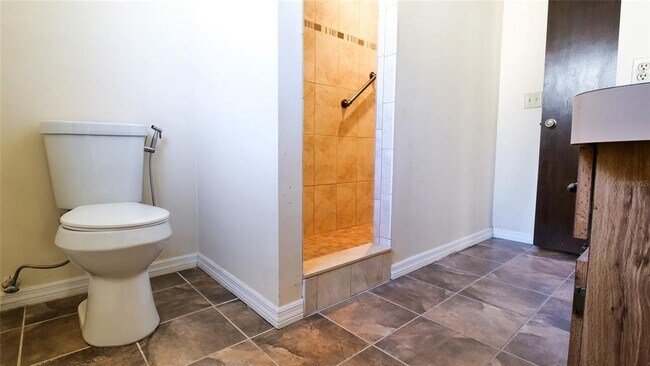 Building Photo - 10960 Echo Loop