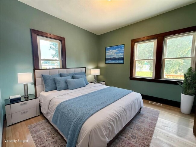 Building Photo - 1333 1st Ave