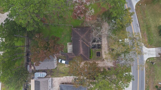 Building Photo - 12420 Mile Dr