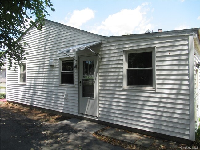 Building Photo - 19 Culvert St
