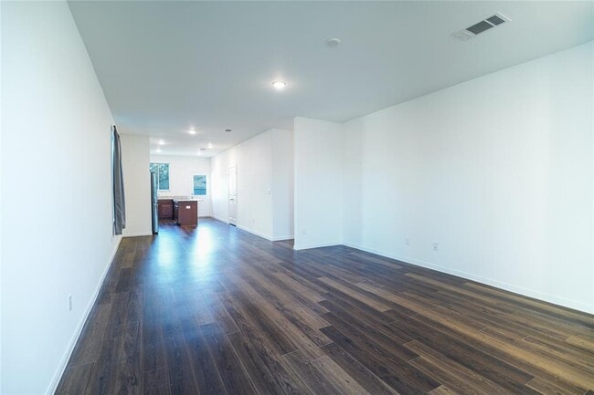 Building Photo - 118 Ashwood Glade Dr