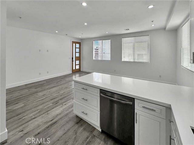 Building Photo - 7125 S La Cienega Blvd