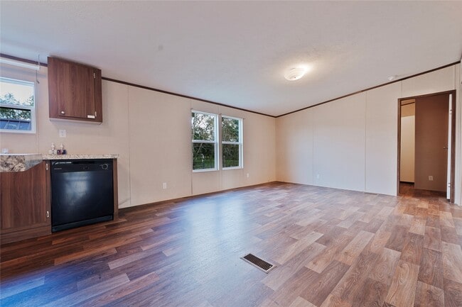 Building Photo - 1170 County Rd 603