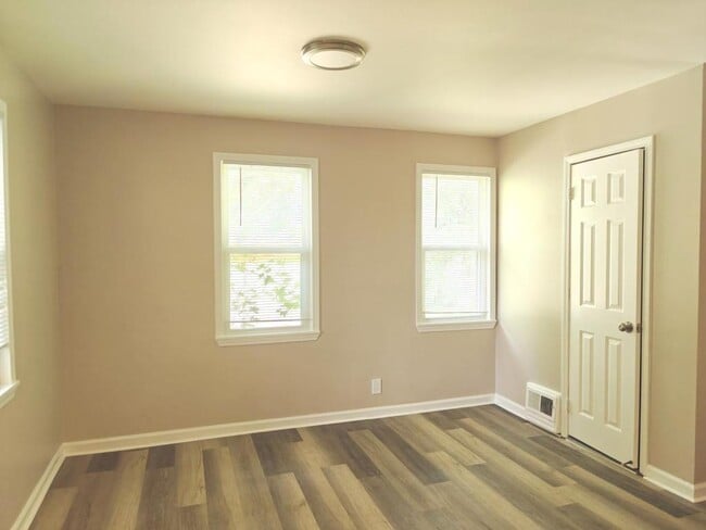 Building Photo - 31112 Krauter St