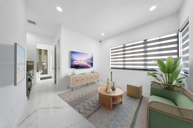 Building Photo - 1550 SW 89th Ct