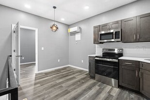 Building Photo - 2550 N 12th St