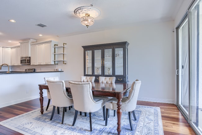 Building Photo - 4625 Overlook Dr NE