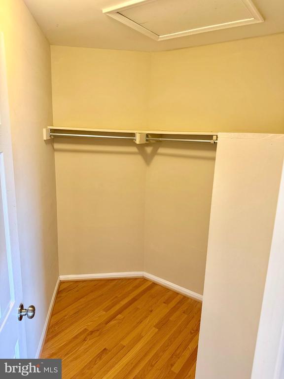 Building Photo - 6944 Ellingham Cir