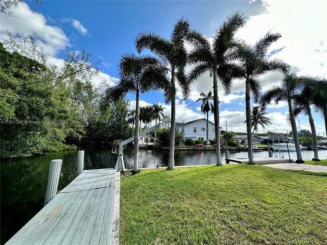 Building Photo - 4500 SW 42nd Terrace