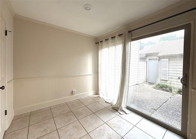 Building Photo - 1083 Country Pl Dr