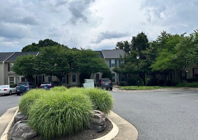 Building Photo - 1711 Vonnies View Ct