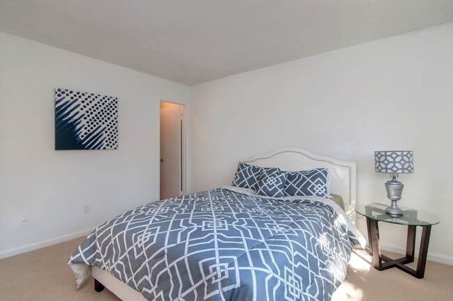 Building Photo - 7933 Camino Glorita