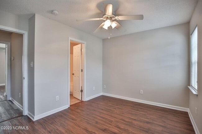 Building Photo - 4001 Banister Loop