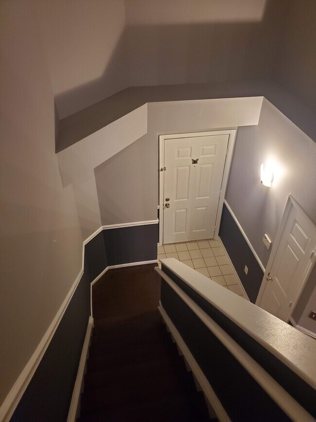 Stairway and door entry - 5921 Founders Crossing Ct