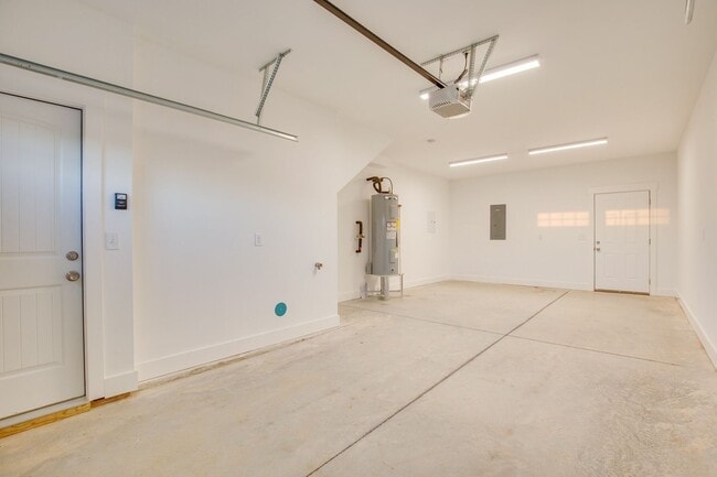 Building Photo - 406 Harper Lndg