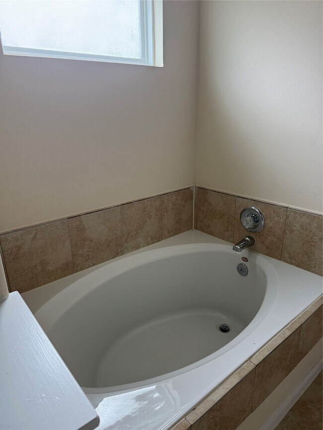 Building Photo - 7722 Pheasant Run