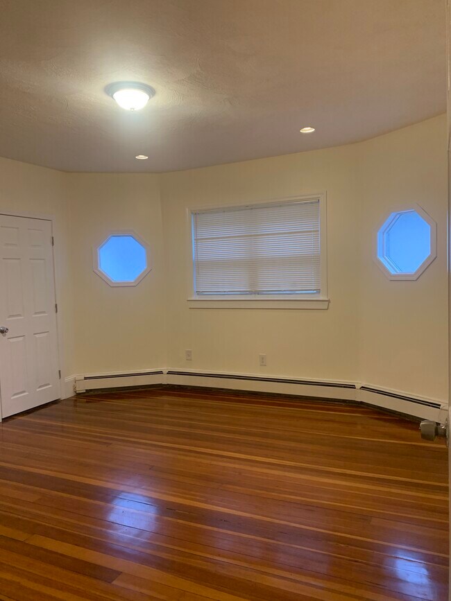 Master Bedroom - 19 Carmen St