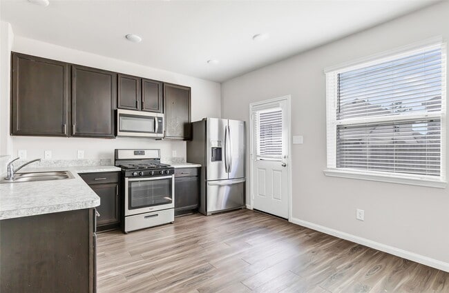 Building Photo - 2394 Tavo Trails Dr