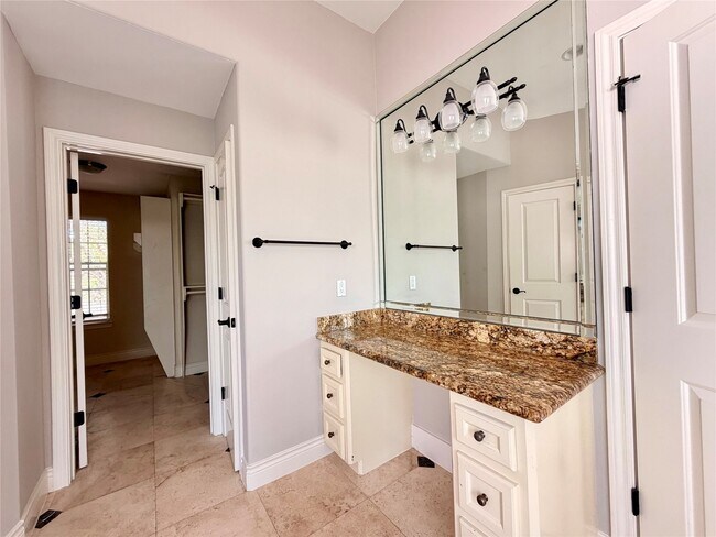 Building Photo - 5124 Carefree Dr