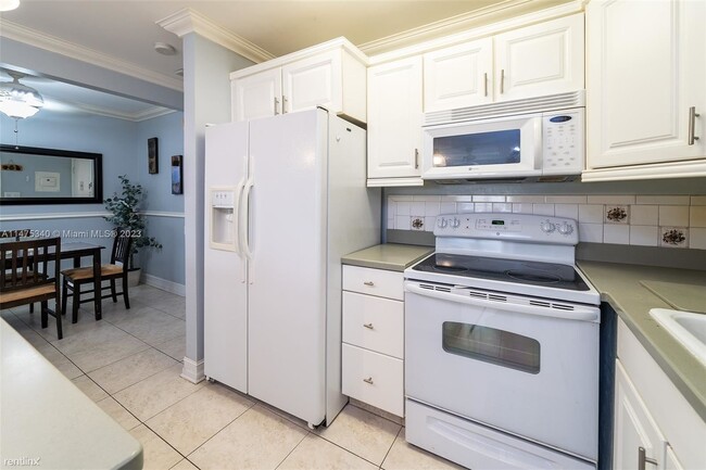 Building Photo - 2 br, 2 bath Condo - 1520 McKinley St Apt ...