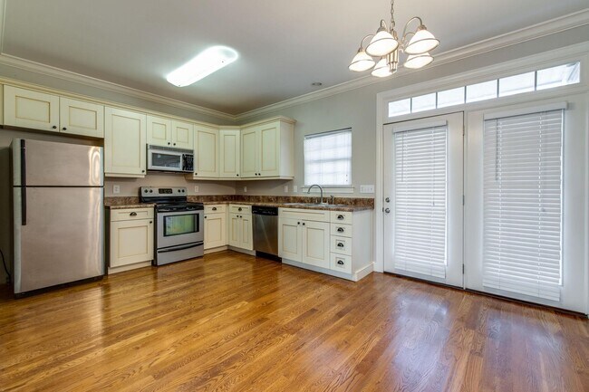 Building Photo - 404 Mercomatic Dr