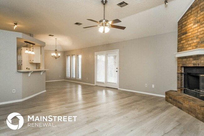 Building Photo - 1808 Yellowstone Ln