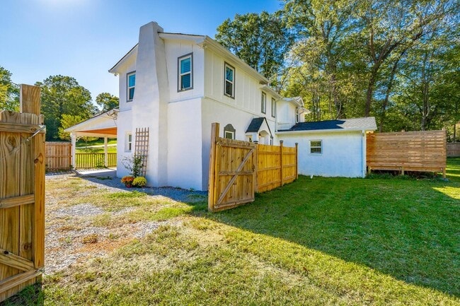 Building Photo - 103 S Germantown Rd