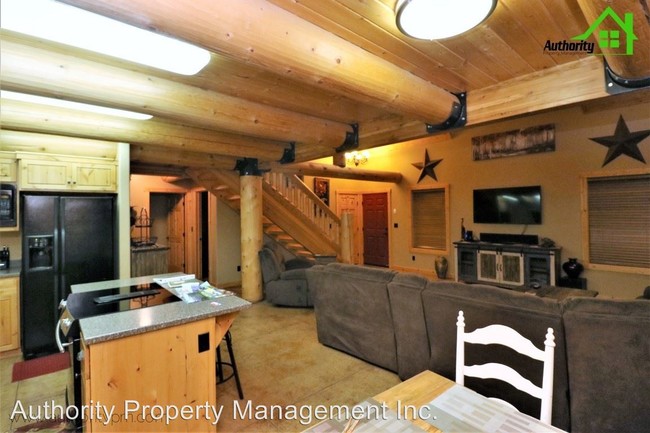 Building Photo - 19750 Solus Campground Rd