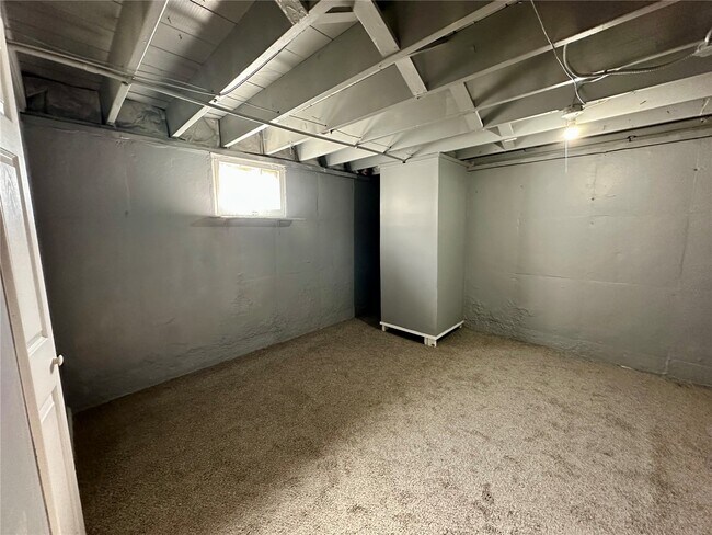 Building Photo - 7121 Lamont Dr