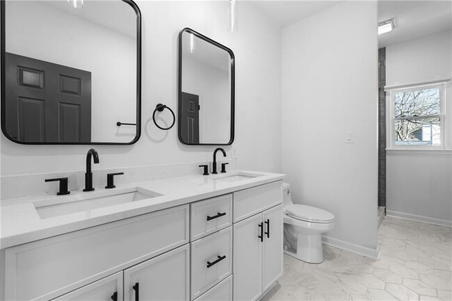 Building Photo - 350 Kelson Dr NW
