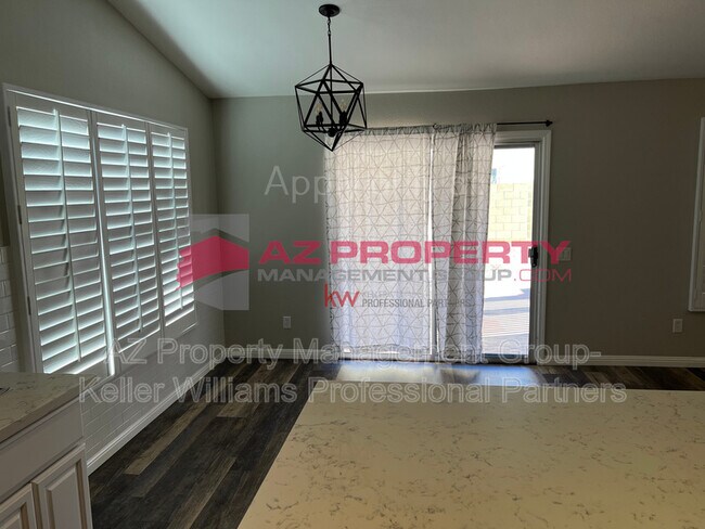 Building Photo - 7732 W Ocotillo Rd