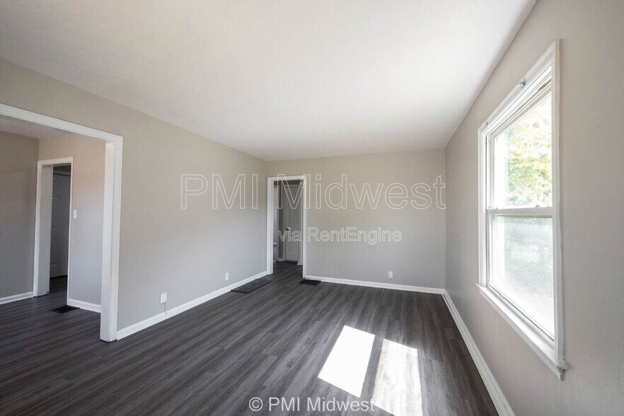 Building Photo - 1937 King Ave