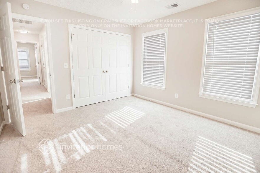 Building Photo - 17 Hollow Springs Ln