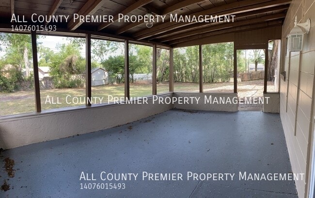 Building Photo - 5524 Saint Josephs Blvd