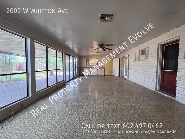 Building Photo - 2002 W Whitton Ave