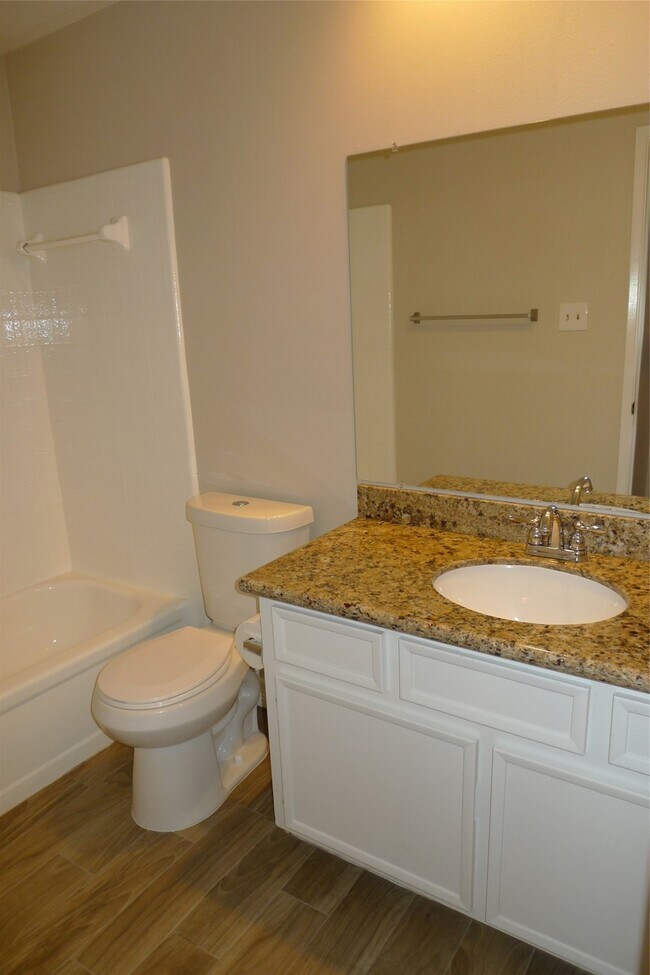 Building Photo - 14223 Whitecross Dr